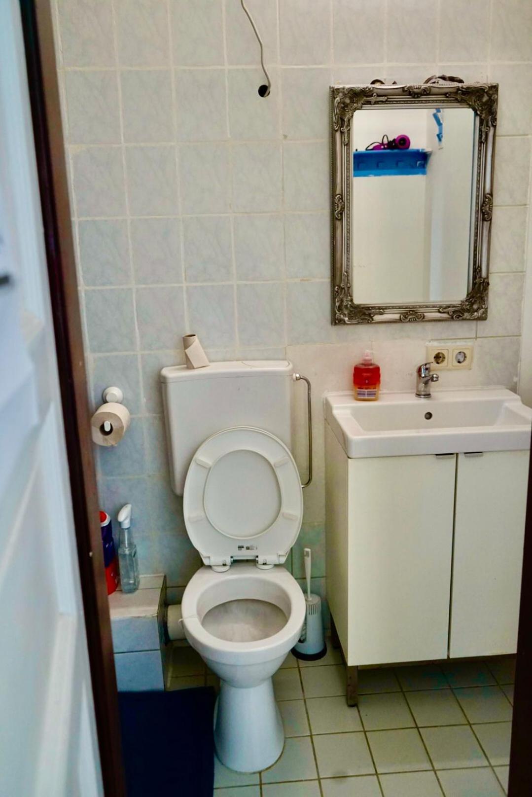 U6 Schoepfwerk Hostel 11 فيينا المظهر الخارجي الصورة