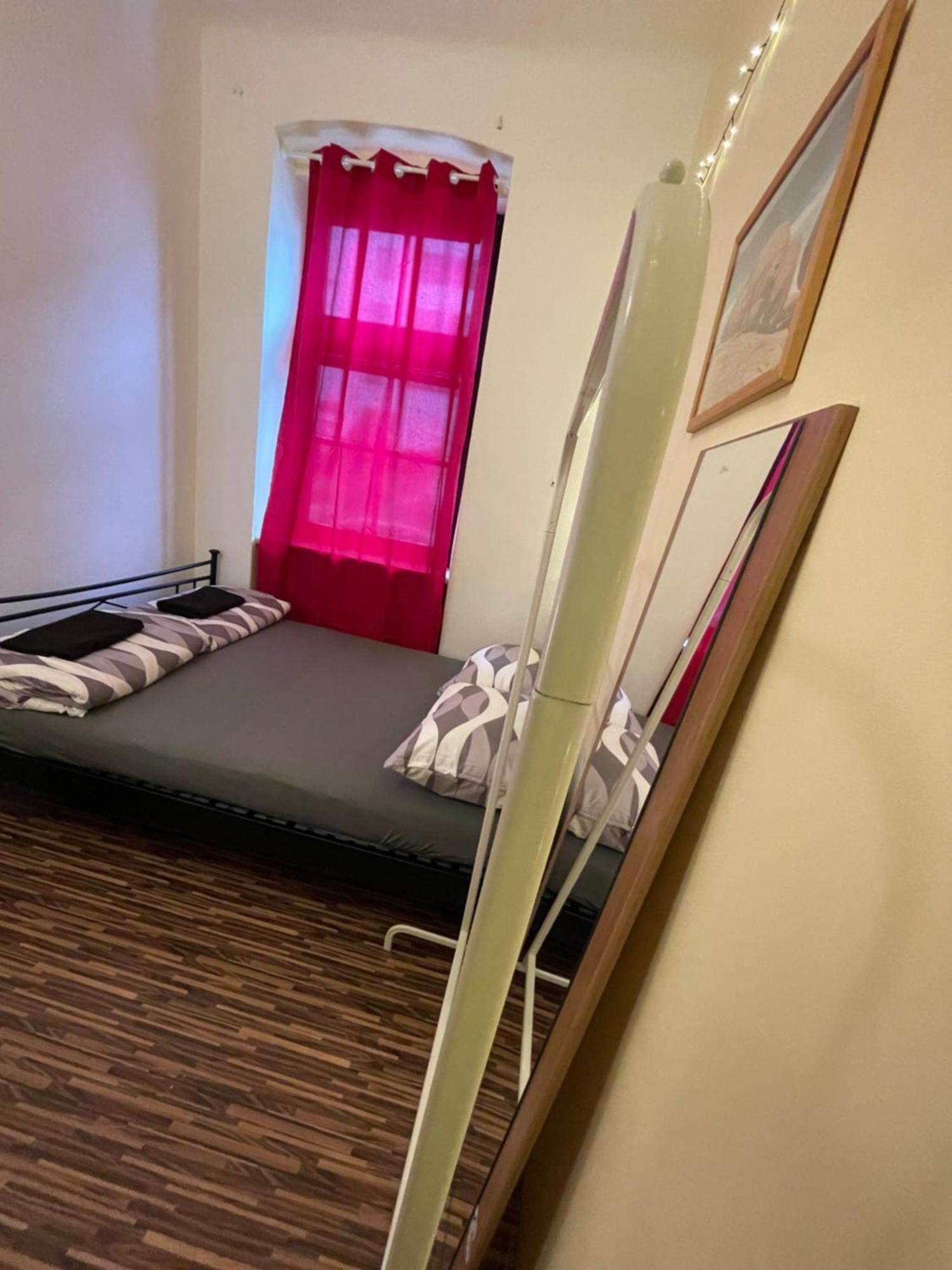 U6 Schoepfwerk Hostel 11 فيينا المظهر الخارجي الصورة