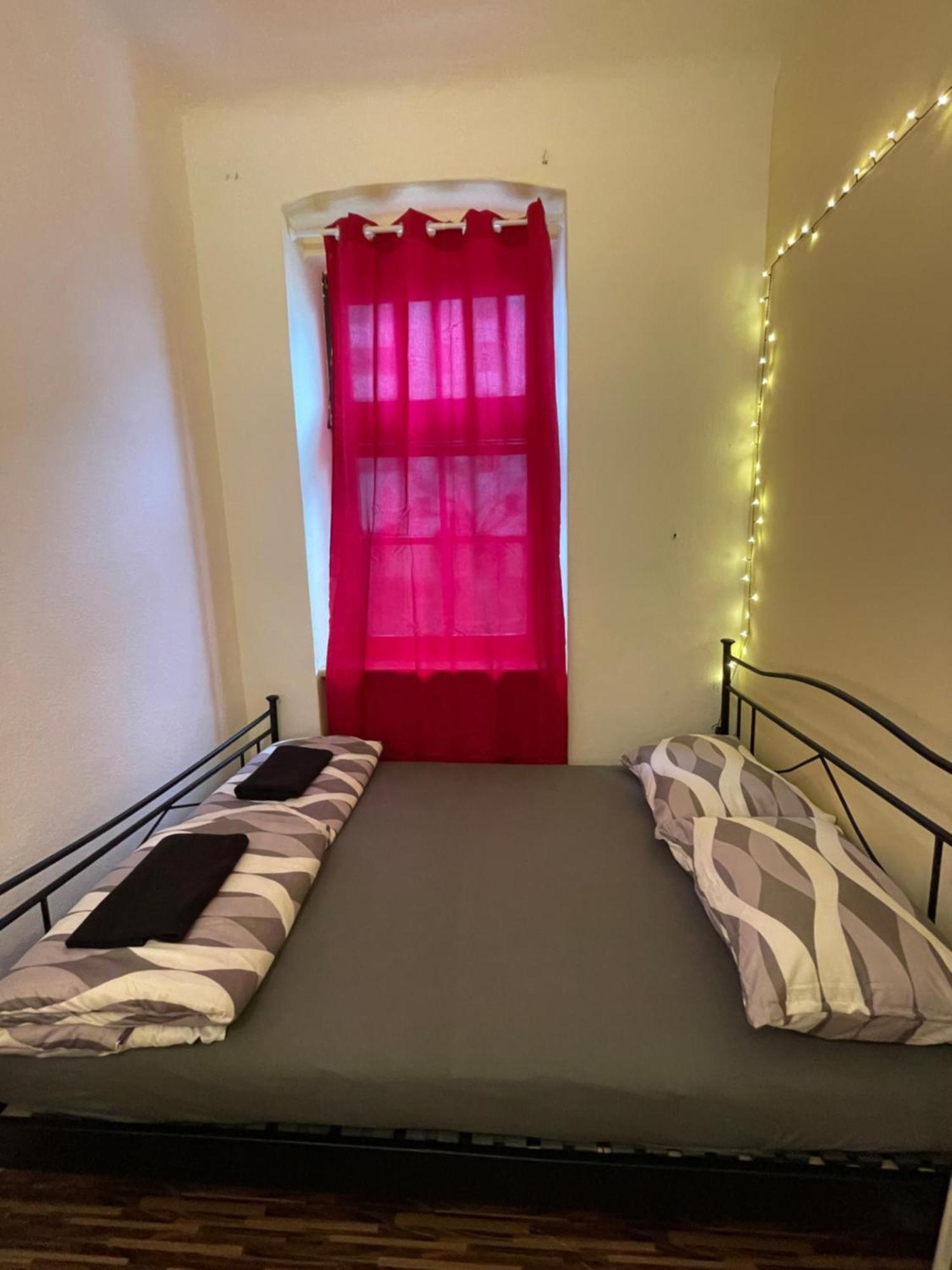 U6 Schoepfwerk Hostel 11 فيينا المظهر الخارجي الصورة